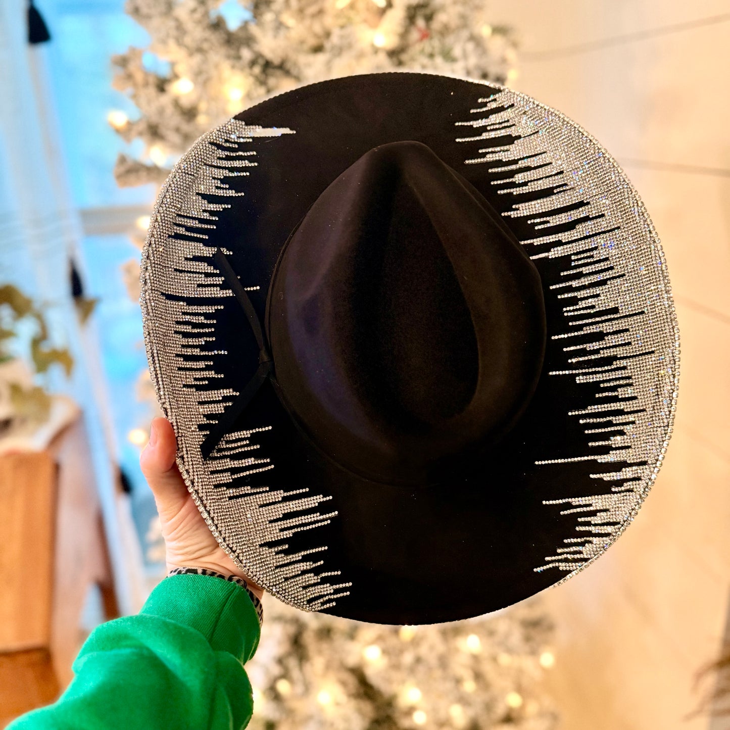 Top Rhinestone design tear drop cowgirl hat