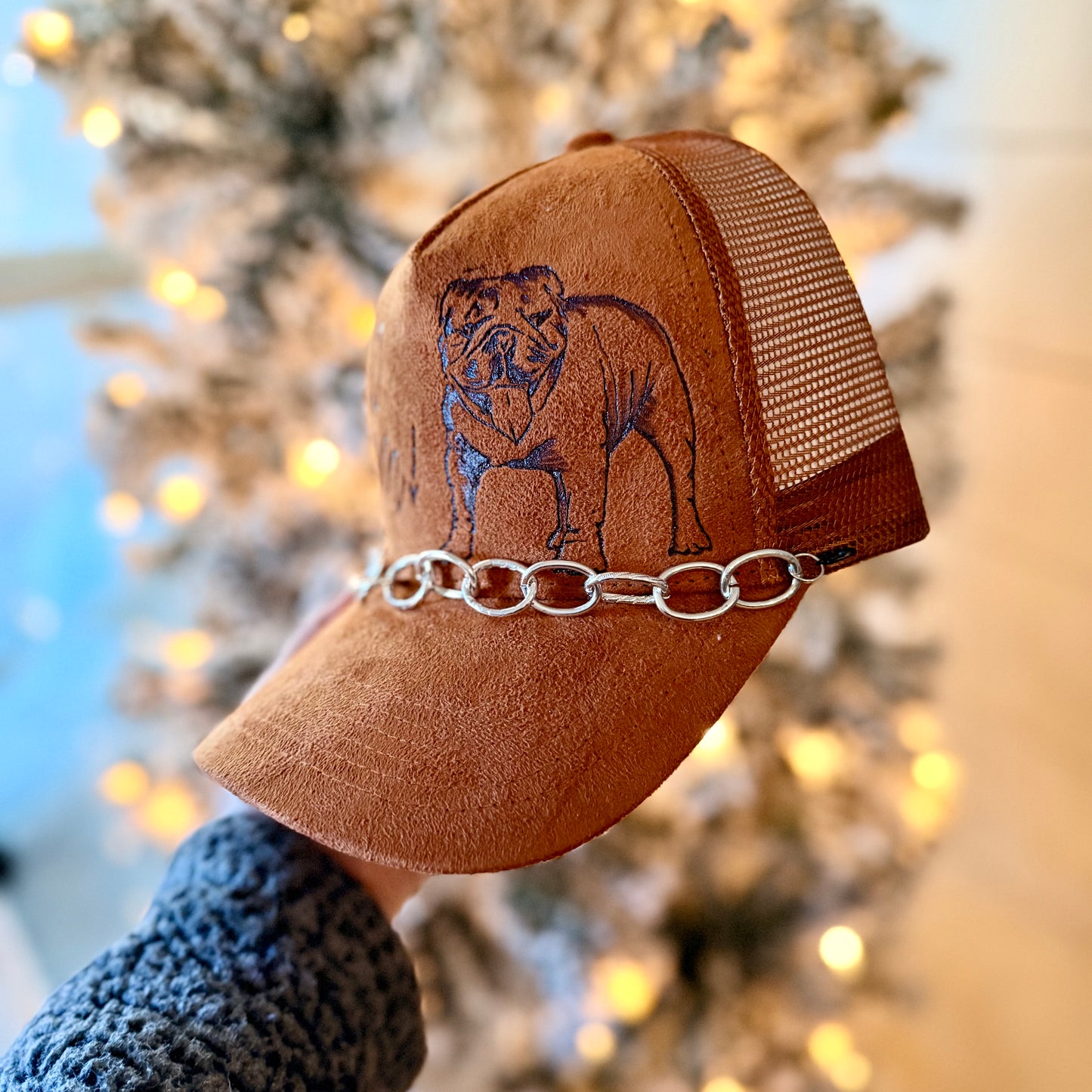 Tan Sic ‘em bulldog trucker hat