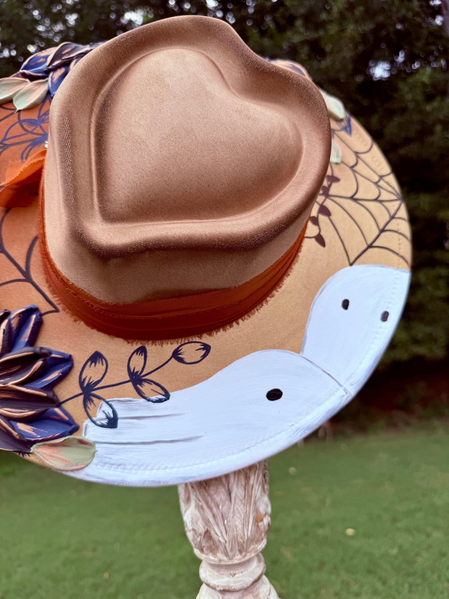 Fall Ghost with 3D flowers