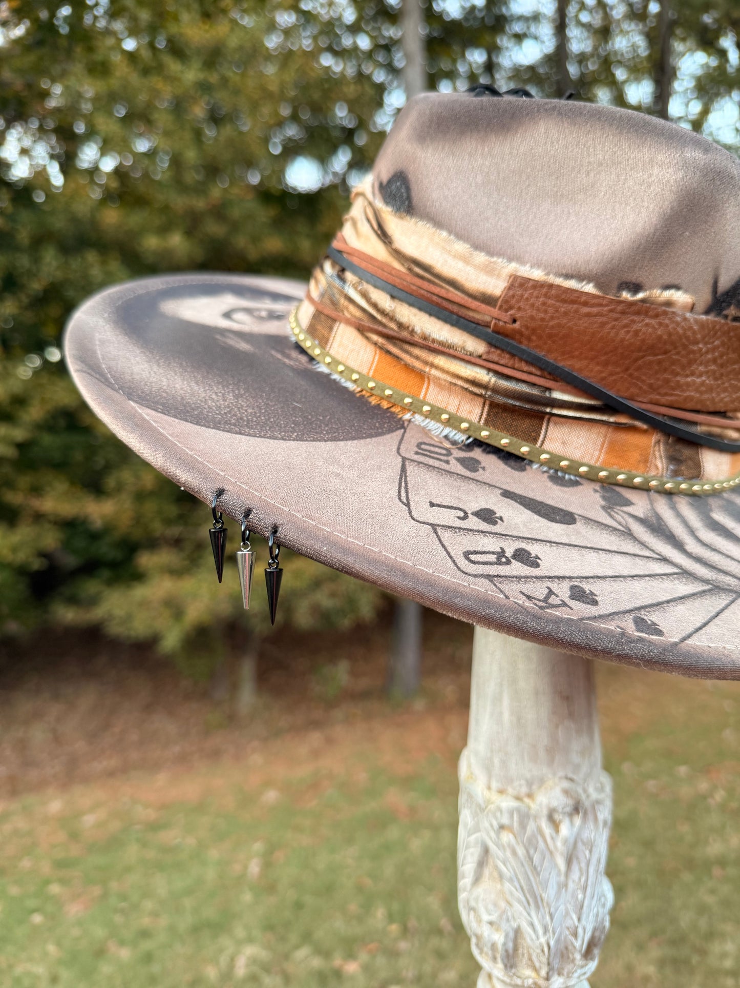 Poker Pin-Up wide brim