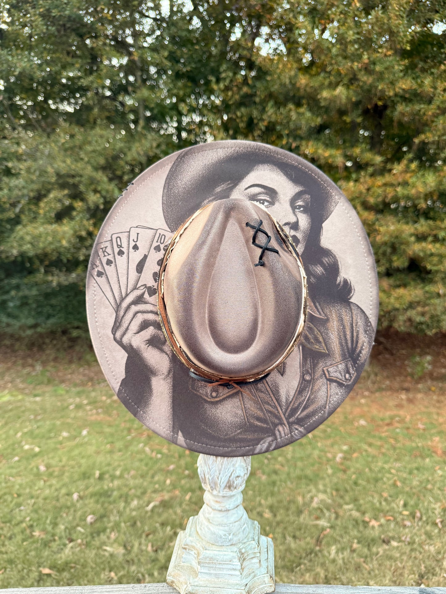 Poker Pin-Up wide brim