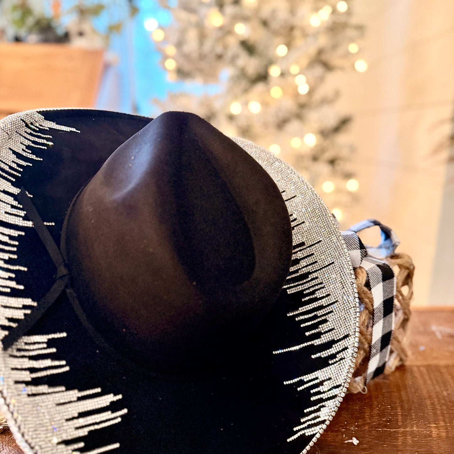 Top Rhinestone design tear drop cowgirl hat